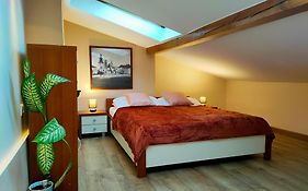 Krakow Old Town Apartment